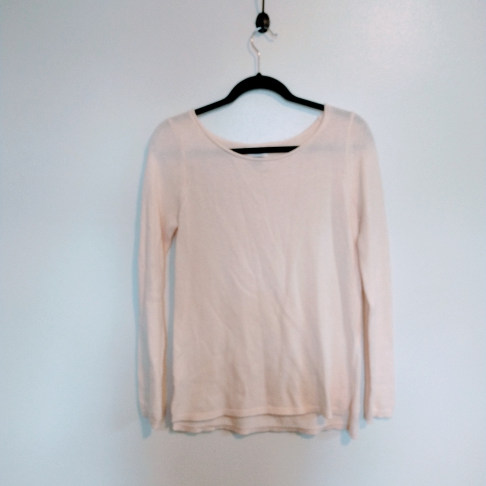 Old Navy beige lightweight sweater size small